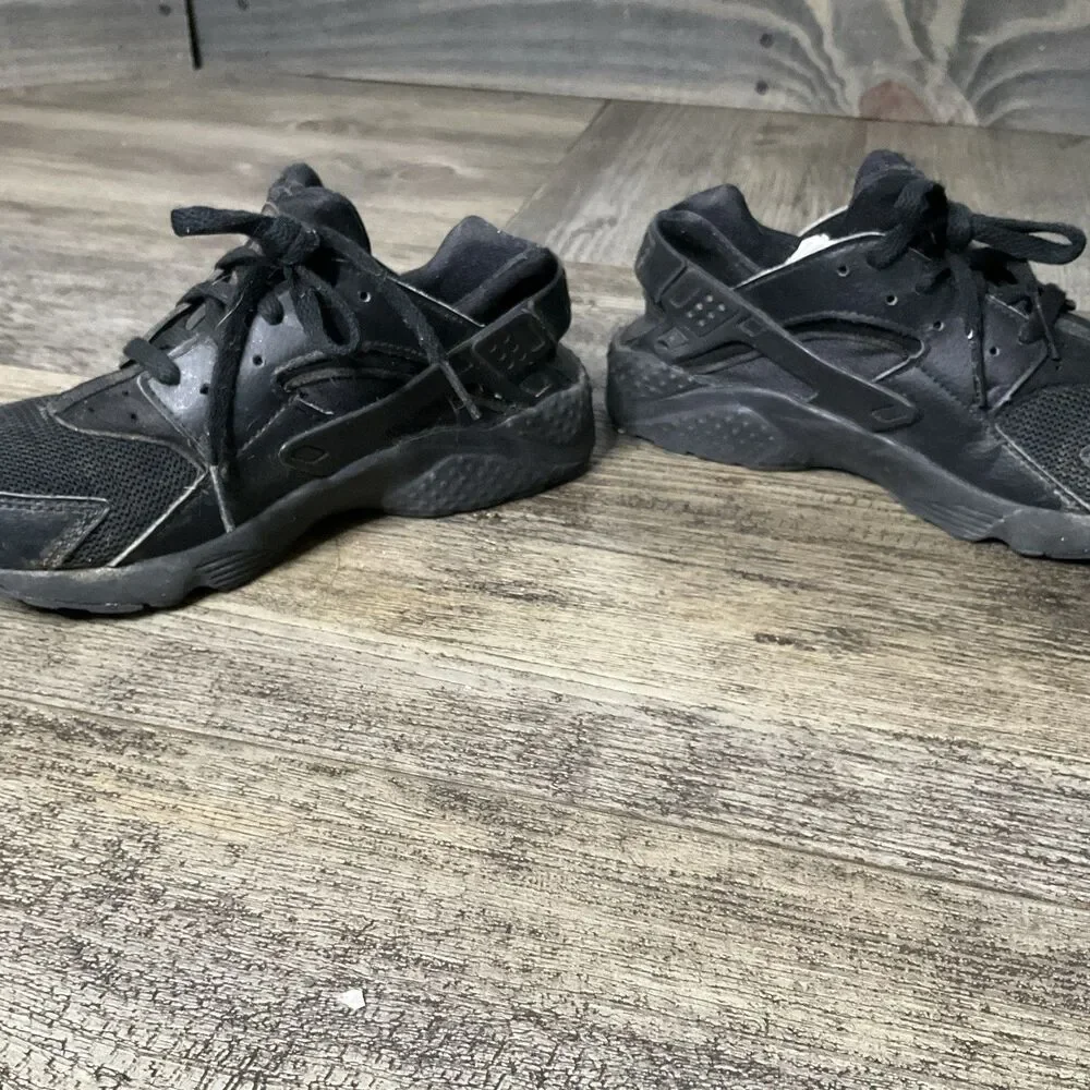 Nike huarache black